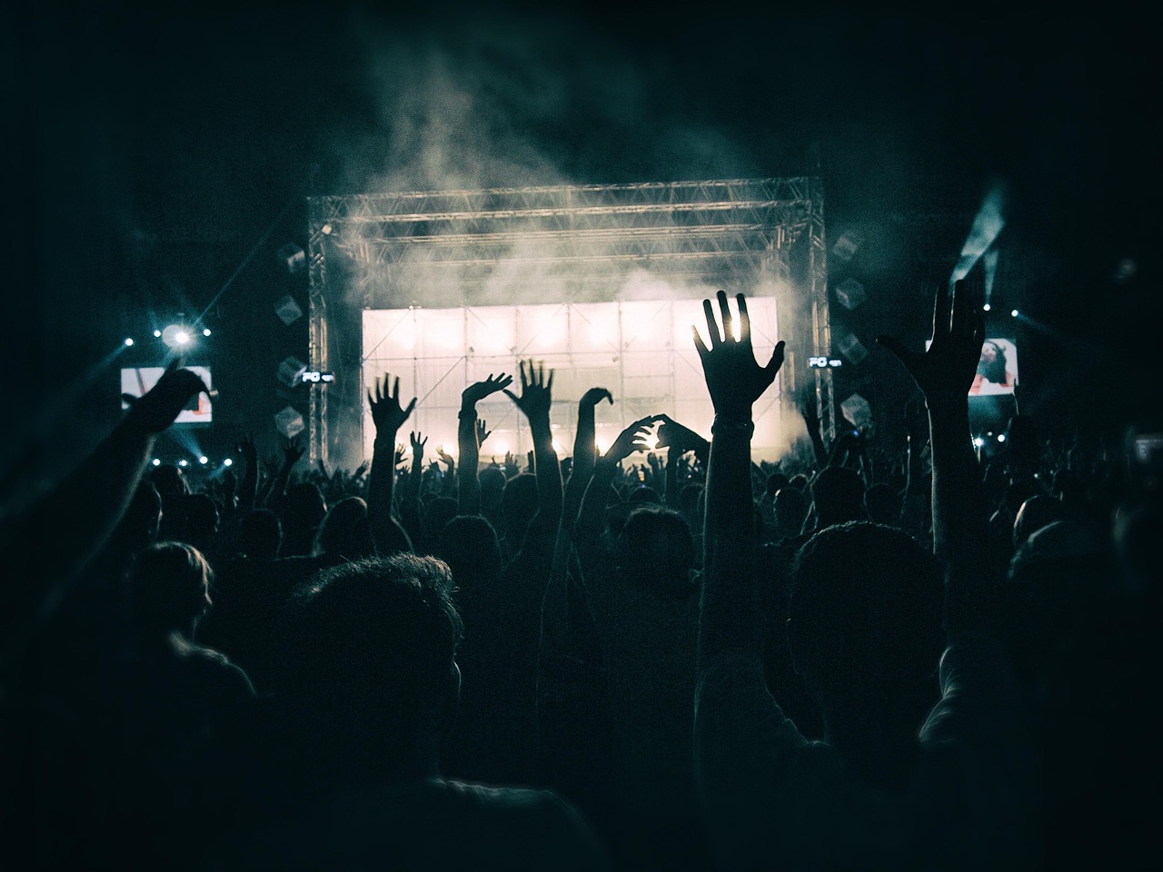 Crowd, concert, music festival — Adventure Awaits: Embark with Dream Vegas's Warm Welcome Offer!