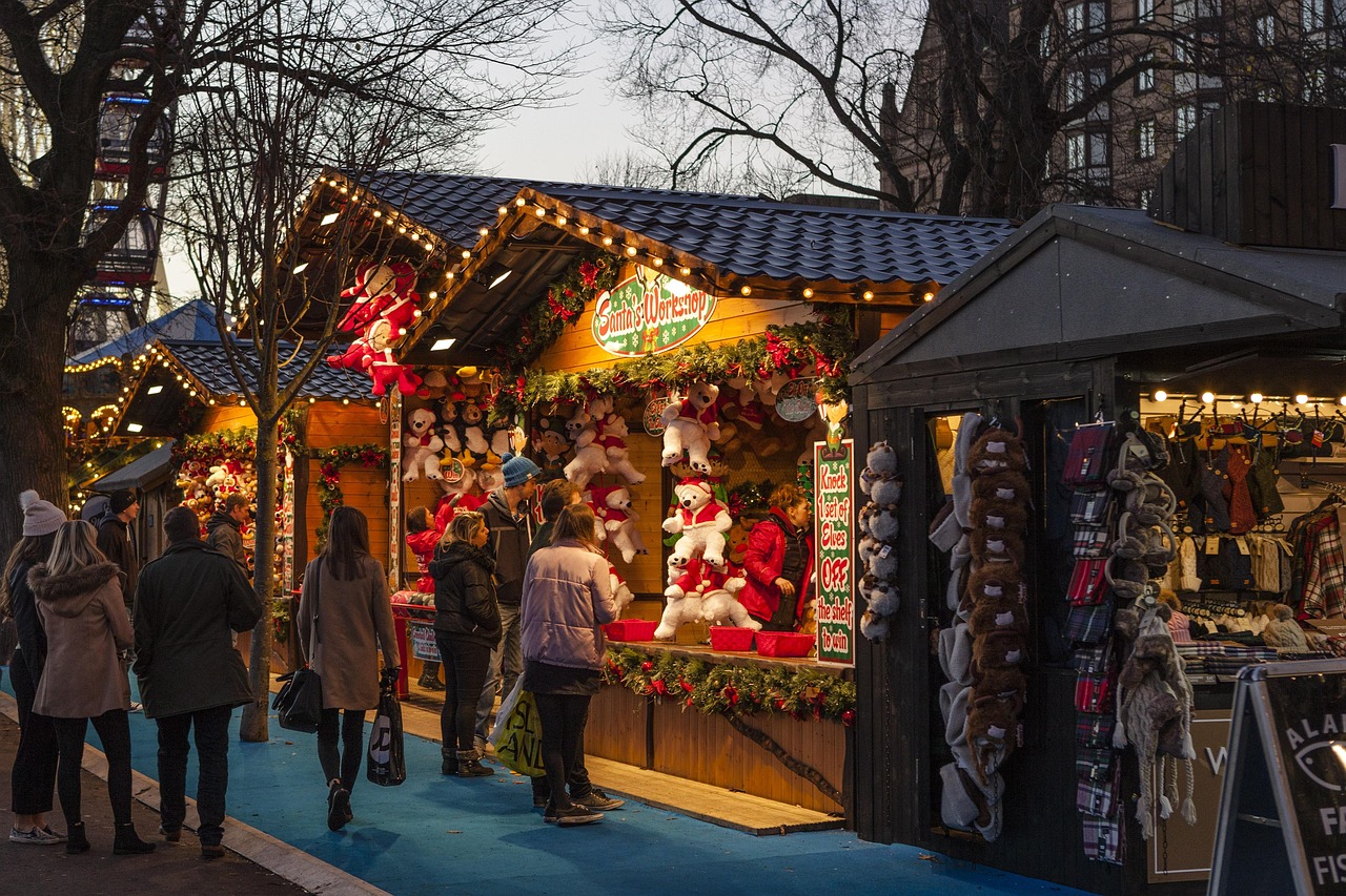 Christmas market, christmas, game — Take a Gamble on Fun: The Most Exciting Casino Games Around