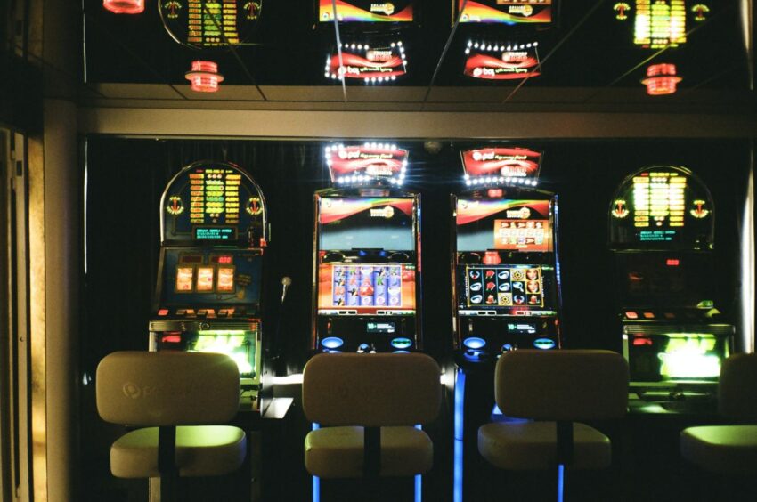 A Closer Look at the Card Gaming Options at BET88